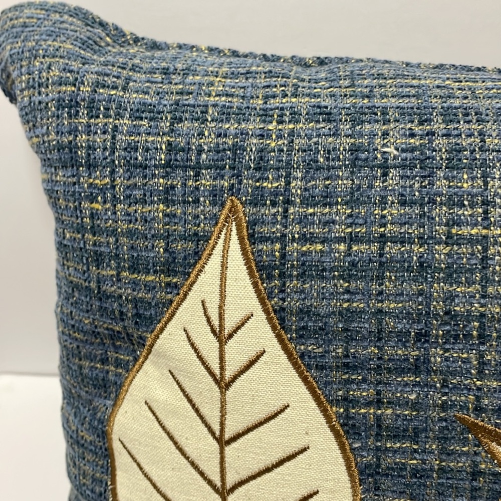 Pillow - Picture 2 of 5